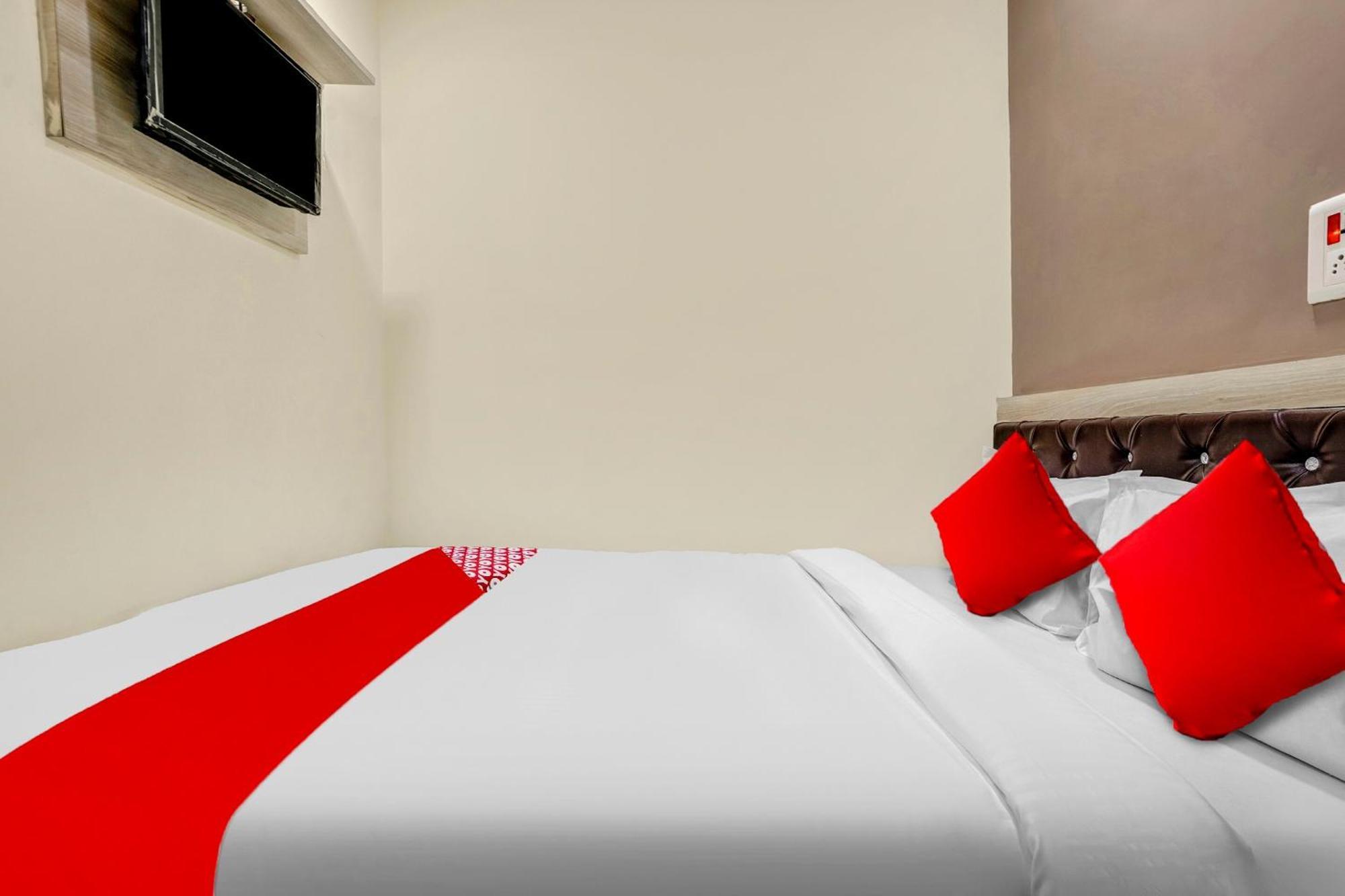 Hotel O Relax Palace Βομβάη Εξωτερικό φωτογραφία